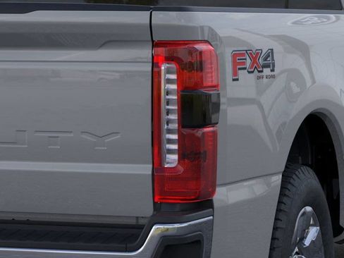 New 2026 Ford F250 Lariat w/ Lariat Ultimate Package image 45