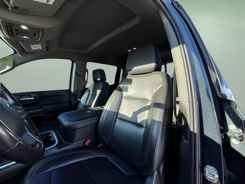 Used 2020 Chevrolet Silverado 1500 LT Trail Boss image 11