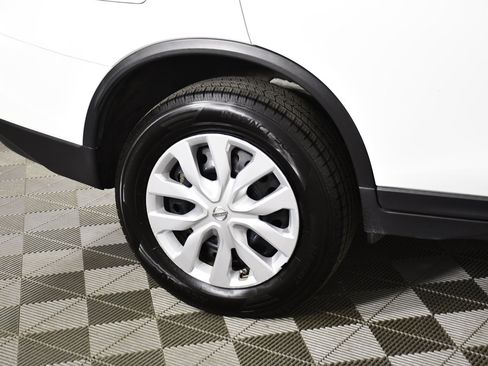 Used 2015 Nissan Rogue S AWD/4WD image 52