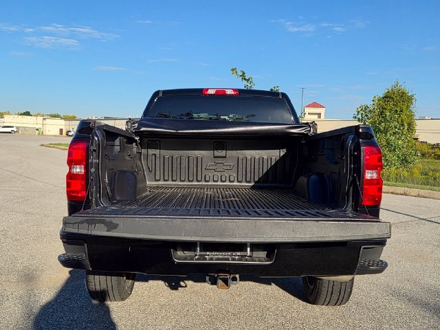 Used 2019 Chevrolet Silverado 1500 Custom w/ Custom Convenience Package AWD/4WD image 10
