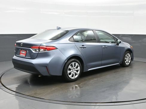 Used 2024 Toyota Corolla LE FWD image 6