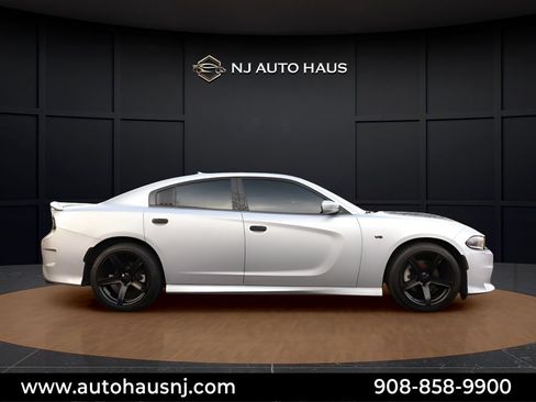 Used 2022 Dodge Charger GT RWD image 15