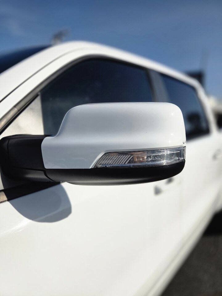 Used 2020 RAM 1500 Laramie RWD image 5