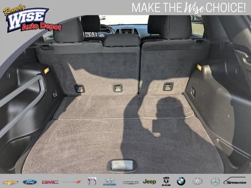 Used 2014 Jeep Cherokee Latitude w/ Cold Weather Group AWD/4WD image 18
