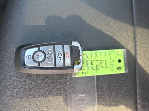 Used 2024 Ford F350 Lariat w/ Camper Package image 30