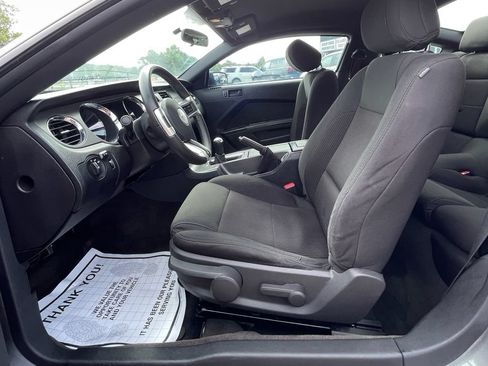 Used 2014 Ford Mustang Coupe RWD image 14