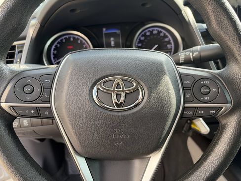 Used 2022 Toyota Camry LE FWD image 21