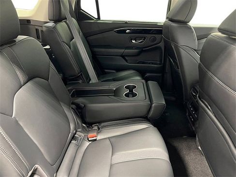New 2025 Honda Pilot EX-L image 37