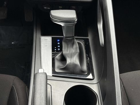 Used 2023 Hyundai Elantra SEL w/ Winter Weather Package image 12