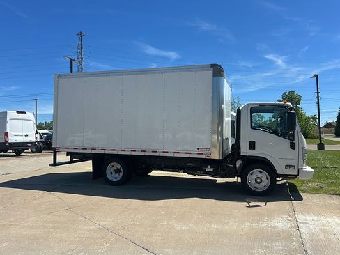 New 2025 Chevrolet Low Cab Forward 5500XG RWD image 3
