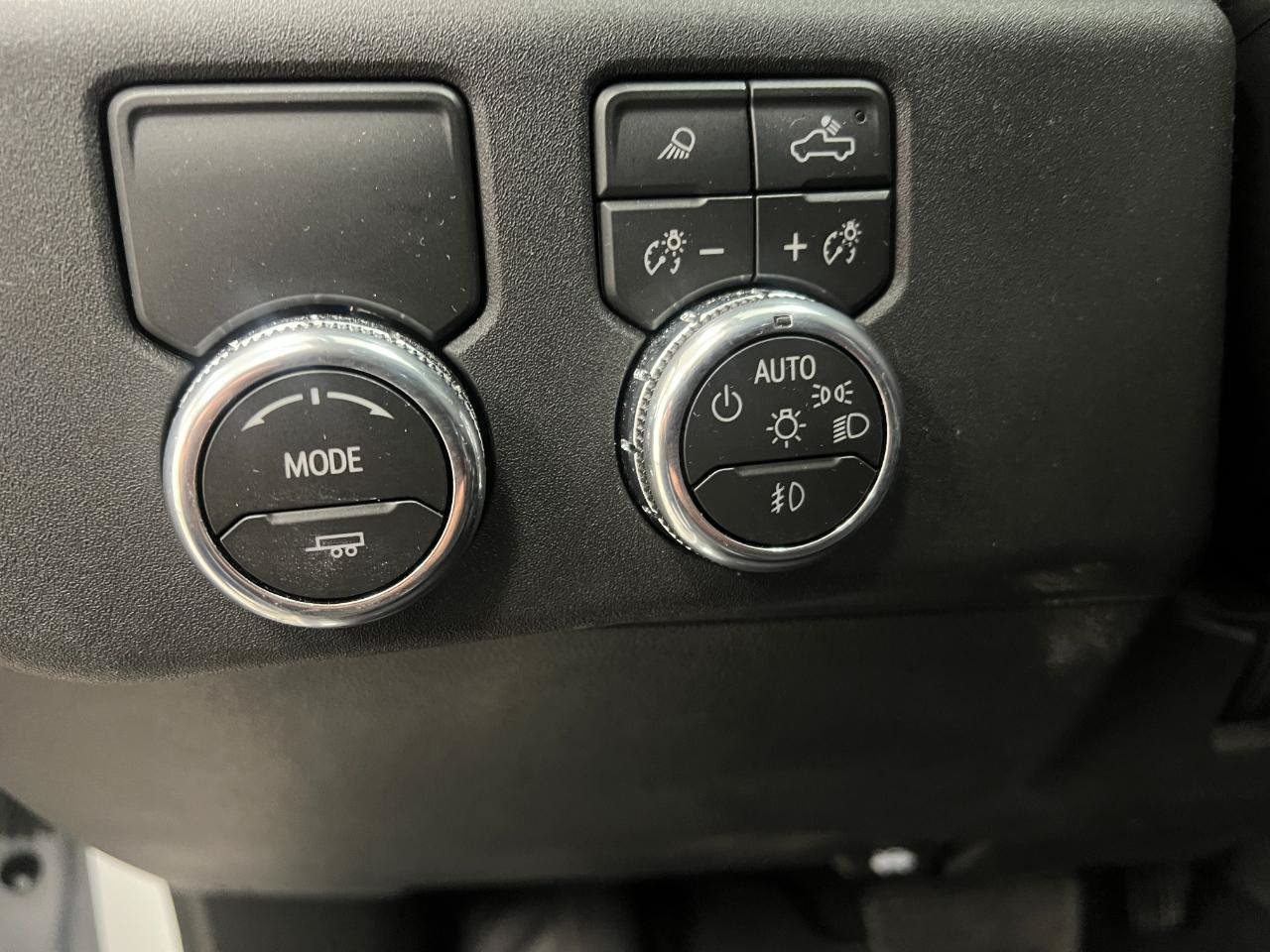 Used 2026 GMC Sierra 1500 SLT RWD image 42