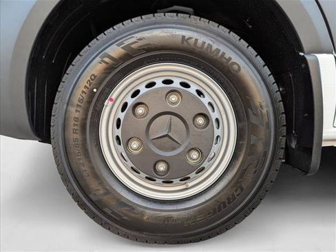 New 2025 Mercedes-Benz Sprinter 4500 image 10
