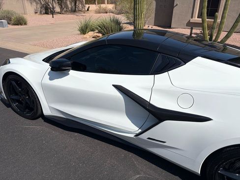 Used 2025 Chevrolet Corvette E-Ray AWD/4WD image 6
