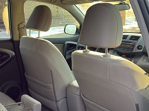 Used 2012 Toyota RAV4 4WD image 23