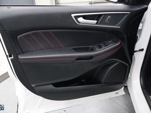 Used 2024 Ford Edge ST-Line image 14