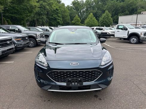 Certified 2022 Ford Escape SE w/ Convenience Package AWD/4WD image 2