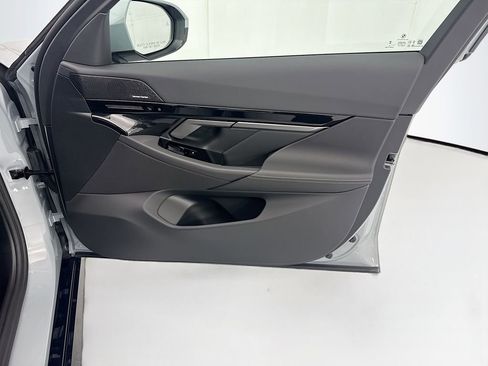 New 2026 BMW 530i w/ M Sport Package image 24