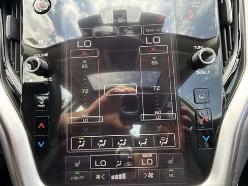 Used 2025 Subaru Legacy Limited AWD/4WD image 19
