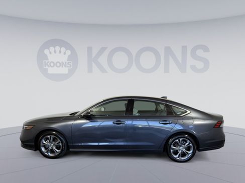 Used 2024 Honda Accord EX image 2