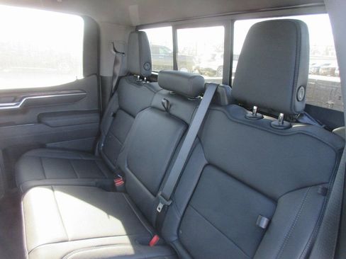 New 2026 GMC Sierra 1500 SLT w/ SLT Premium Plus Package image 15