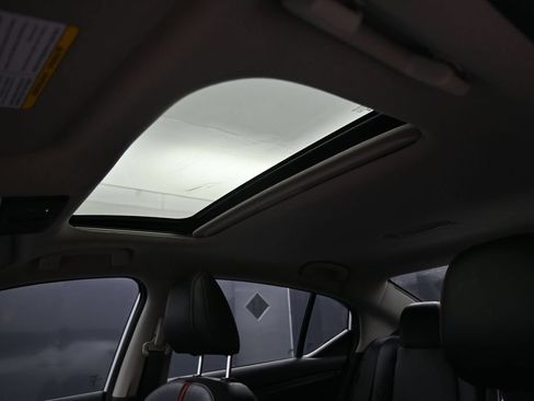 Used 2025 Nissan Sentra SR w/ SR Premium Package FWD image 12