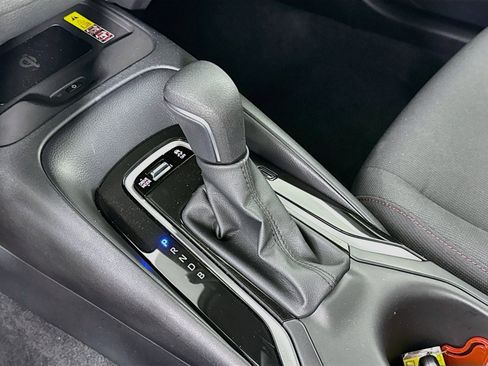Certified 2026 Toyota Corolla SE w/ SE Package FWD image 16