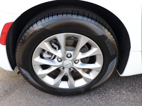 Used 2026 Chrysler Pacifica Limited FWD image 66