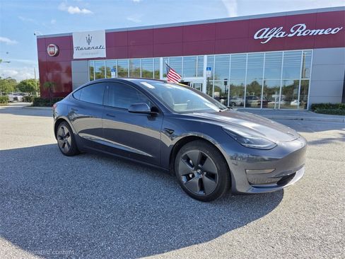 Used 2022 Tesla Model 3 Long Range image 31