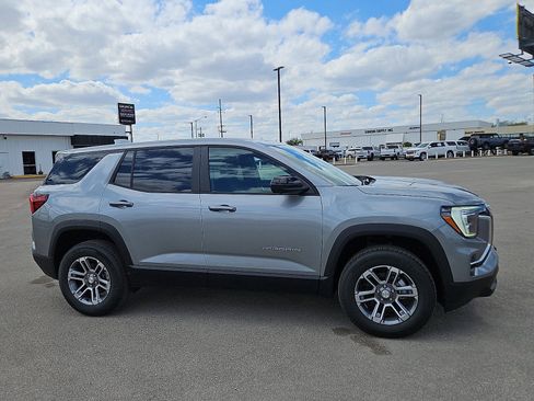New 2026 GMC Terrain Elevation w/ Technology Package II FWD image 6