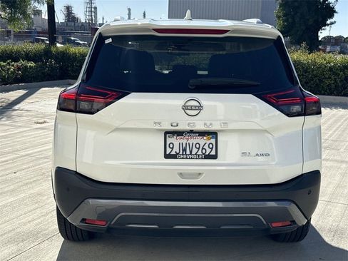 Used 2023 Nissan Rogue SL image 4