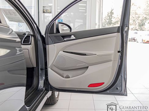 Used 2019 Hyundai Tucson SE FWD image 38