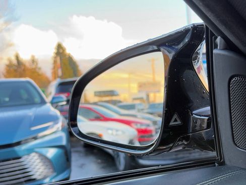 Used 2015 BMW M4 Coupe w/ Executive Package image 76