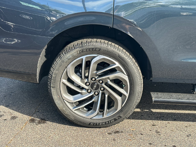 New 2026 Lincoln Navigator Reserve AWD/4WD image 18