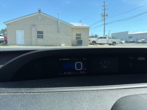 Used 2020 Toyota Prius Prime XLE image 10