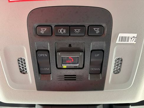 Used 2020 Toyota Camry XLE w/ Driver Assist Package FWD image 27