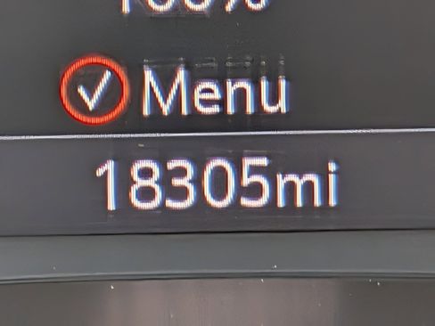 Used 2023 Chevrolet Blazer LT image 17