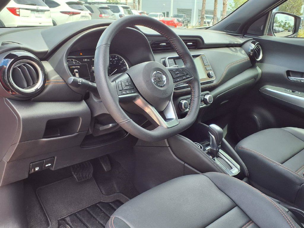 Used 2020 Nissan Kicks SR w/ SR Premium Package FWD image 21