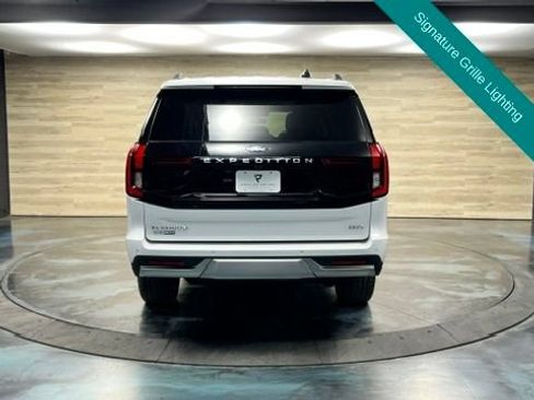 Used 2025 Ford Expedition Max Platinum w/ Platinum Ultimate Package AWD/4WD image 19