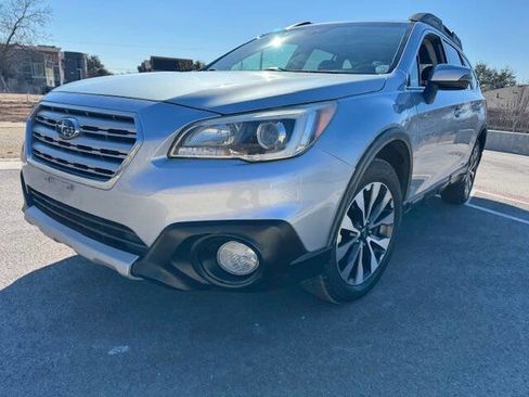 Used 2016 Subaru Outback 2.5i Limited image 2