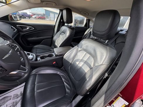 Used 2015 Chrysler 200 C w/ Navigation & Sound Group I image 31