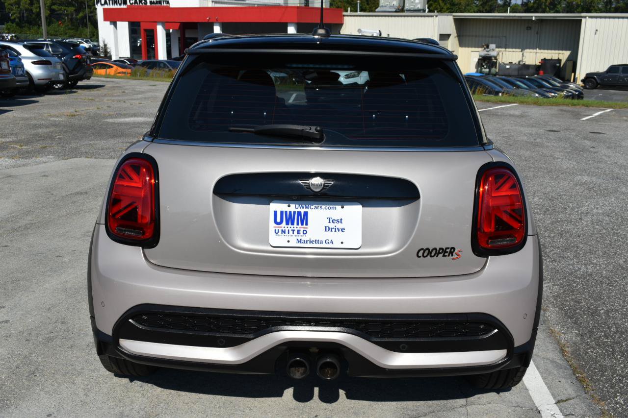 Used 2022 MINI Cooper S w/ Driver Assistance Package FWD image 7