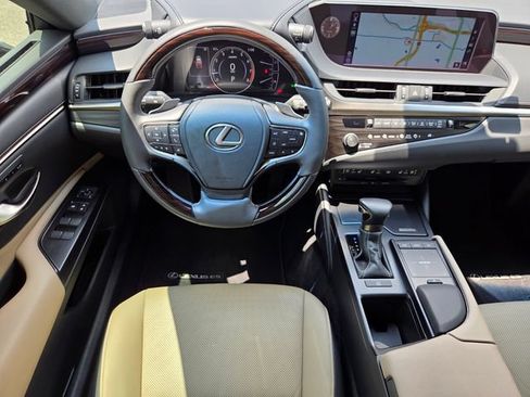 Used 2019 Lexus ES 350 w/ Premium Package FWD image 14