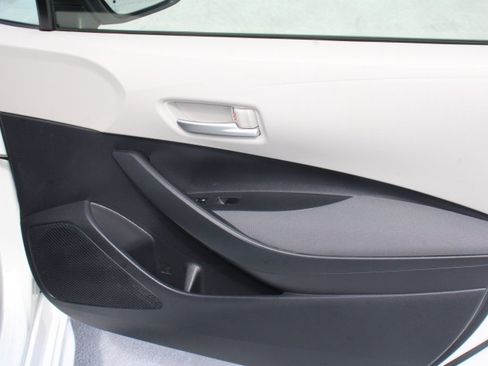 Certified 2021 Toyota Corolla LE image 18