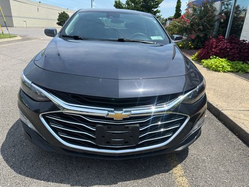 Used 2023 Chevrolet Malibu LT FWD image 9