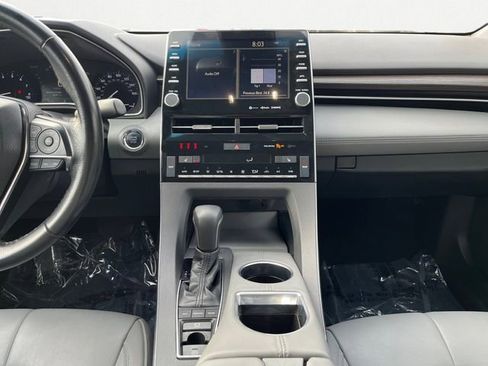 Used 2019 Toyota Avalon XLE FWD image 11