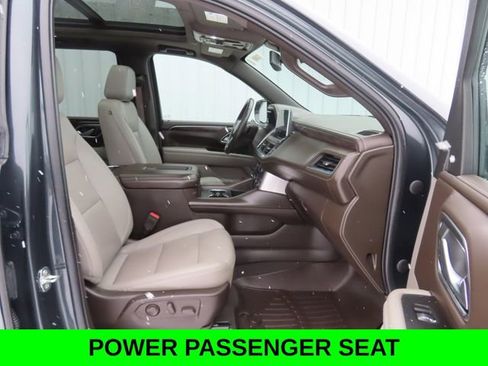 Used 2022 Chevrolet Tahoe LT w/ Luxury Package AWD/4WD image 25