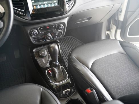 Used 2019 Jeep Compass Latitude AWD/4WD image 23