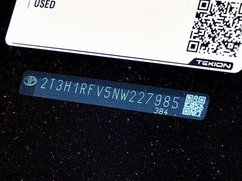Used 2022 Toyota RAV4 LE FWD image 33