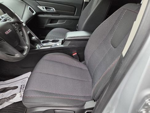 Used 2017 GMC Terrain SLE image 18