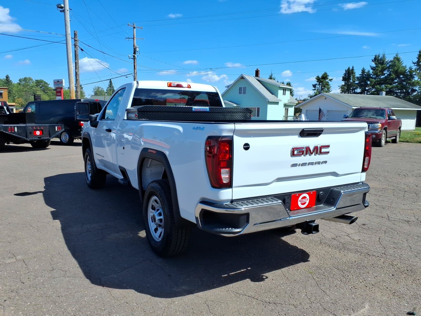 Used 2026 GMC Sierra 2500 Pro w/ Snow Plow Prep/Camper Package AWD/4WD image 3